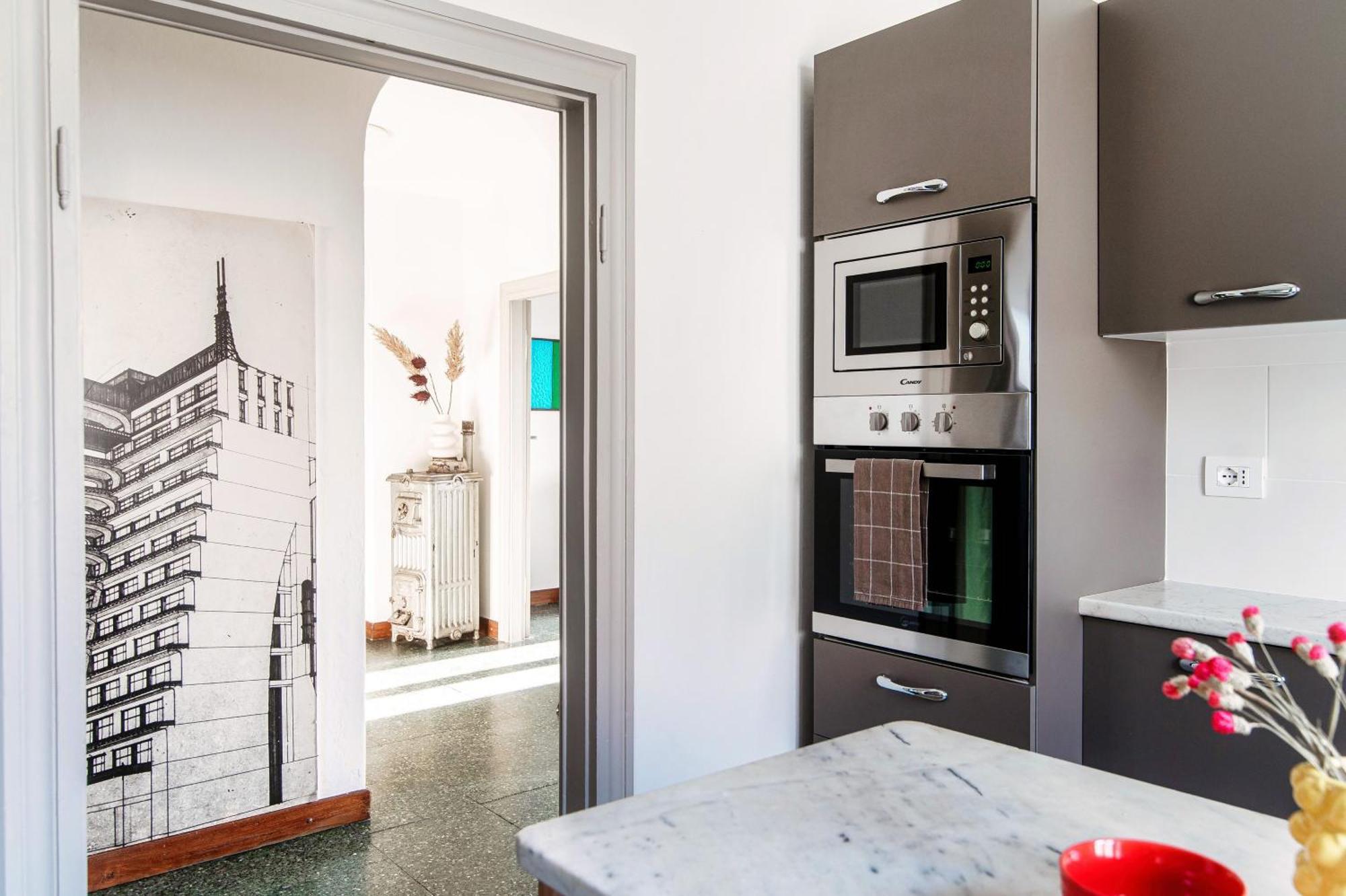 Stella Apartment By Quokka 360 - Past And Present In קומו מראה חיצוני תמונה