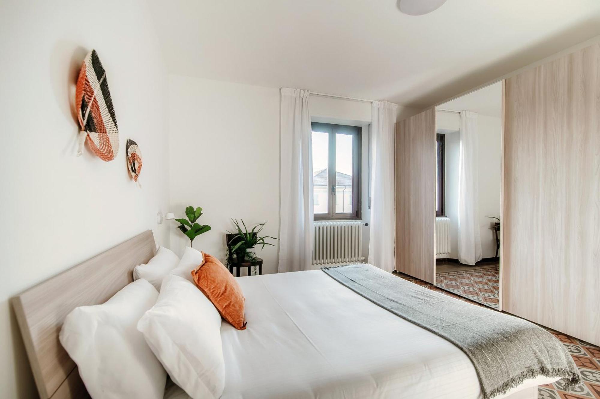 Stella Apartment By Quokka 360 - Past And Present In קומו מראה חיצוני תמונה