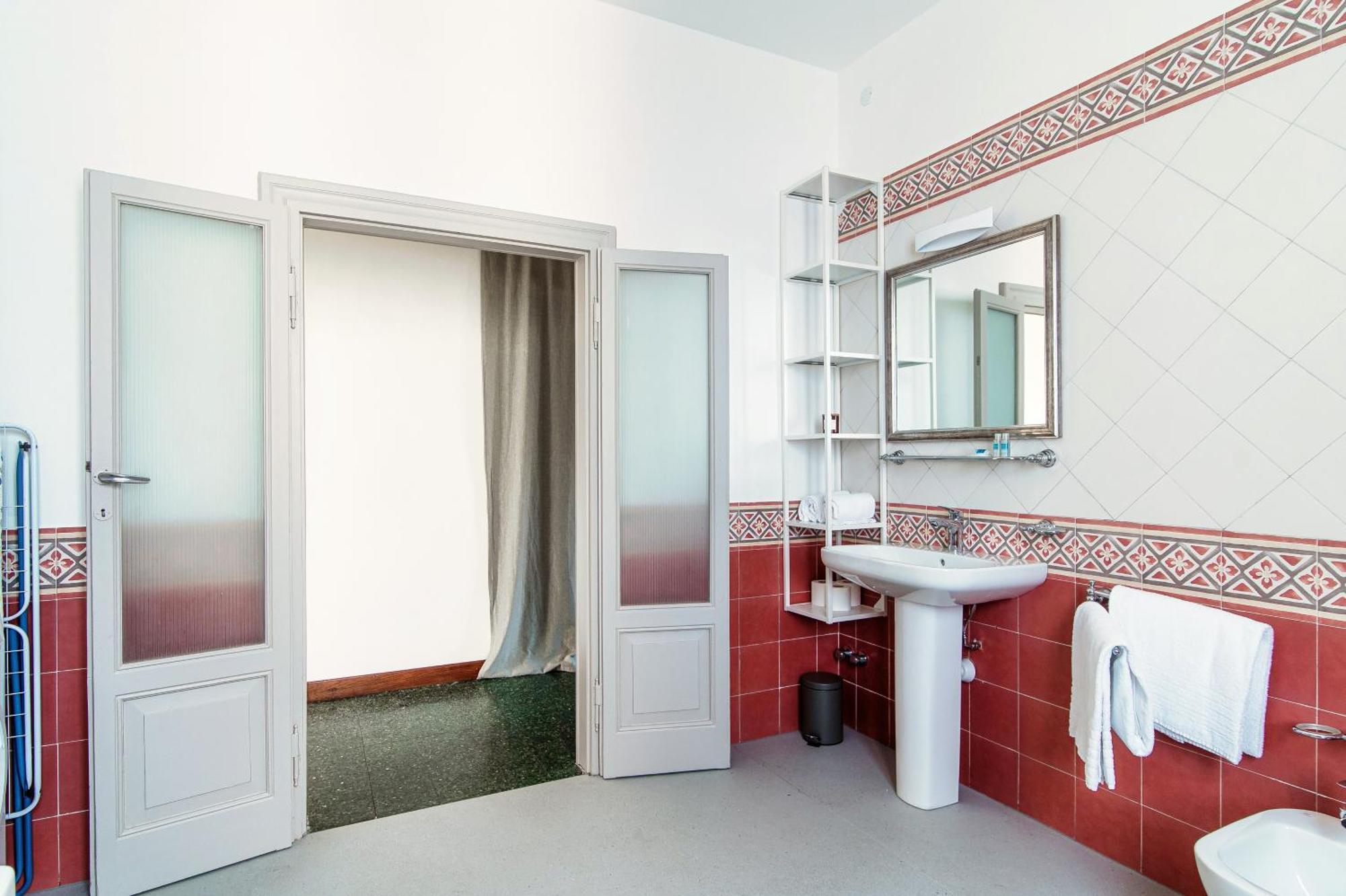 Stella Apartment By Quokka 360 - Past And Present In קומו מראה חיצוני תמונה